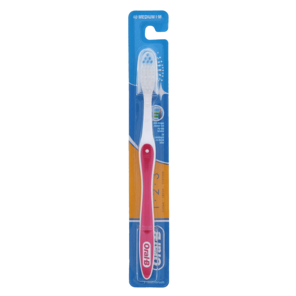 Oral-B 123 40 Medium - Toothbrush